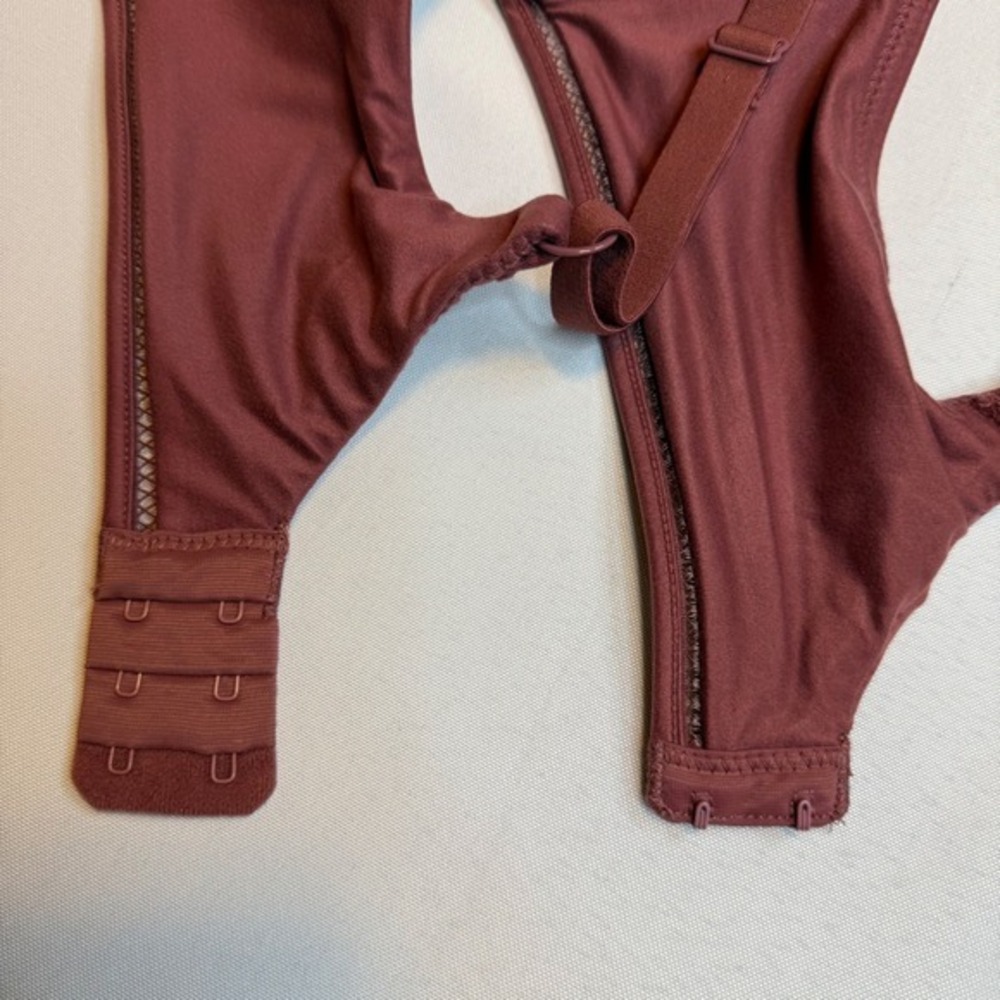 ✨Auden 36D Lightly Lined T-shirt Bra Maroon Adjustable Straps Everyday Comfort - Picture 7 of 7
